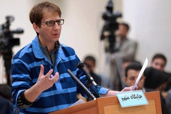 حکم اعدام بابک زنجانی نقض و تبدیل به ۲۰سال حبس شد حکم اعدام بابک زنجانی نقض و تبدیل به ۲۰سال حبس شد
