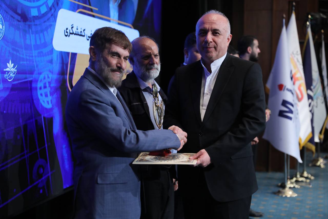 اعطای تندیس زرین اجلاس سراسری رضایتمندی مشتری به «سپینو» 