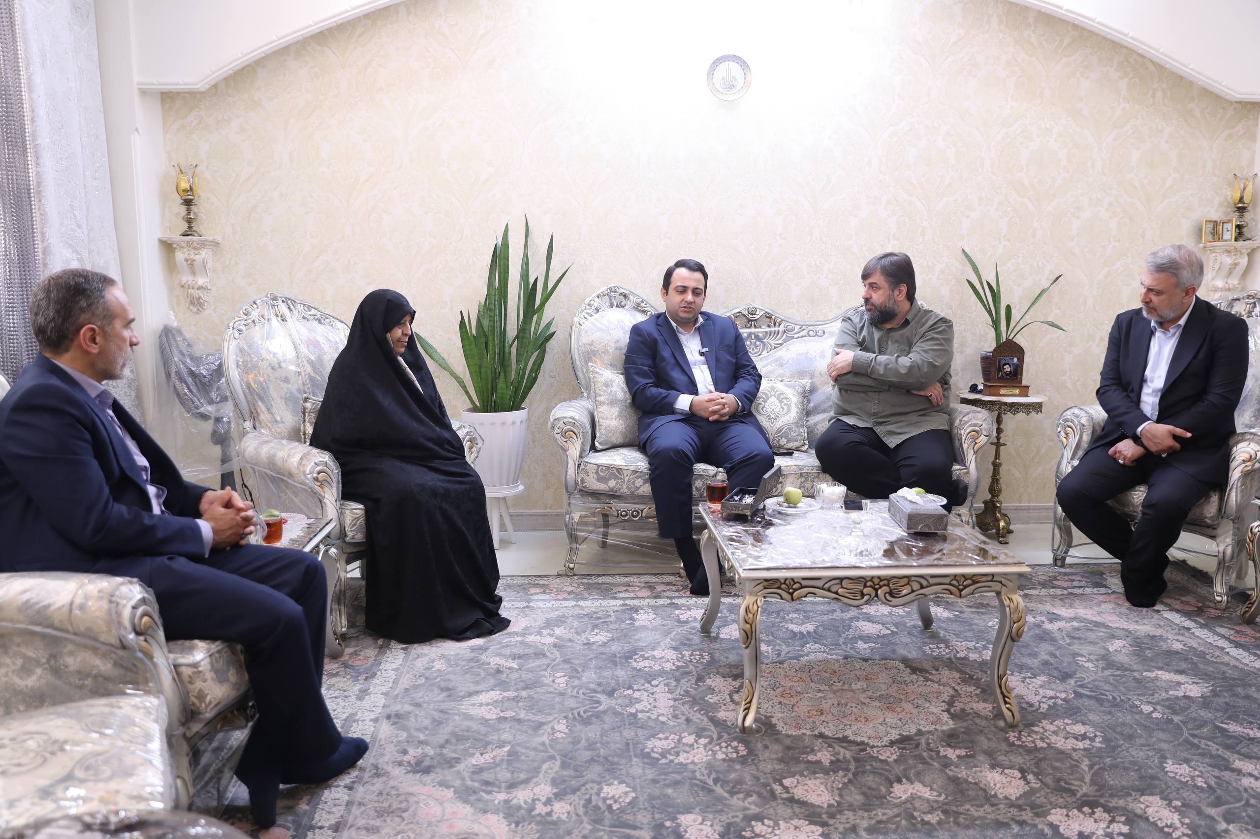 بانک صادرات با تقدیم 96شهید نماد ایستادگی در کنار مردم است