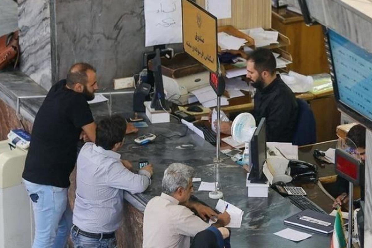 تغییر ساعت کار ادارات و بانک‌ها از اول دی