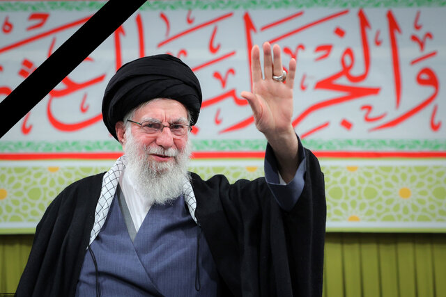 آیت‌الله خامنه‌ای به شهادت رسید