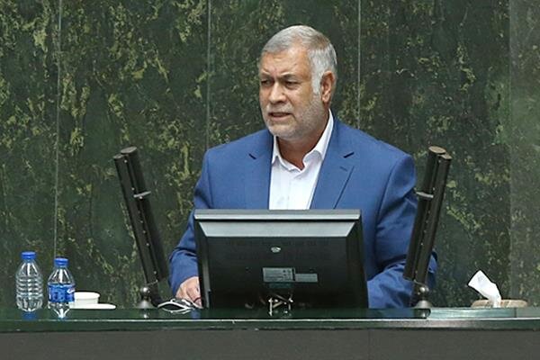 ورود وزیر اقتصاد و رئیس بانک مرکزی به وضعیت پرداخت وامها ورود وزیر اقتصاد و رئیس بانک مرکزی به وضعیت پرداخت وامها